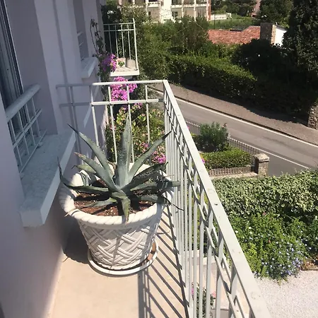 Jugendstilvilla Mit Pool In Gardone Riviera, Gardasee Гардоне Ривьера