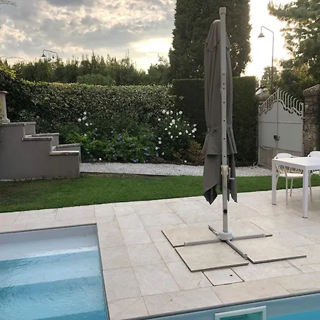Jugendstilvilla Mit Pool In Gardone Riviera, Gardasee Вилла Гардоне Ривьера