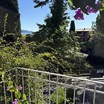 Lucia Mit Pool In Gardone Riviera, Gardasee Gardone Riviera