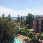 Lucia Mit Pool In Gardone Riviera, Gardasee Villa
