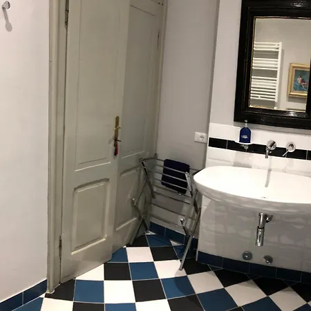 فيلة Jugendstilvilla Mit Pool In Gardone Riviera, Gardasee غاردوني ريفييرا