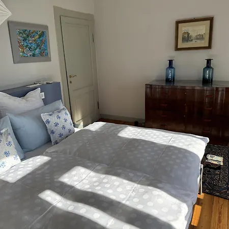 Lucia Mit Pool In Gardone Riviera, Gardasee * Gardone Riviera