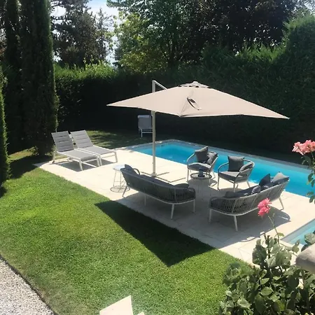 Lucia Mit Pool In Gardone Riviera, Gardasee Gardone Riviera